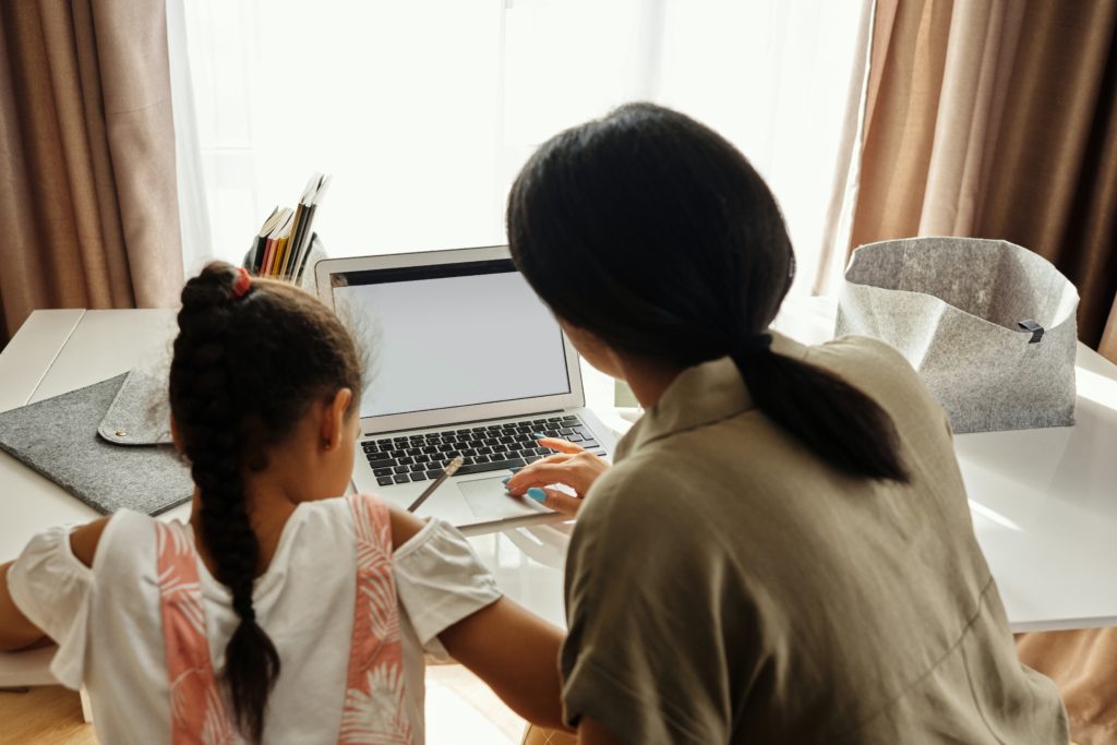 Онлайн Уроки для Начальной Школы: Качественное Образование вдома