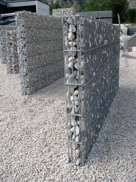 Де купити зварну сітку: практичний гід для вибору матеріалу