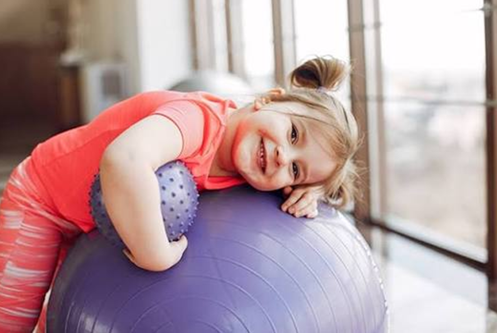 Секції та гуртки для 2-річних: де займатися? Чим вирізняється Silver Studio