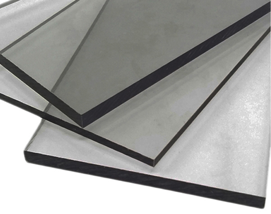 Що таке монолітний полікарбонат і чим він відрізняється?